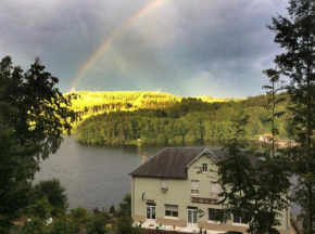 Гостиница Hôte du Lac  Треньяк